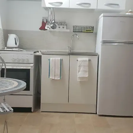 La Casetta Di Iora Apartment